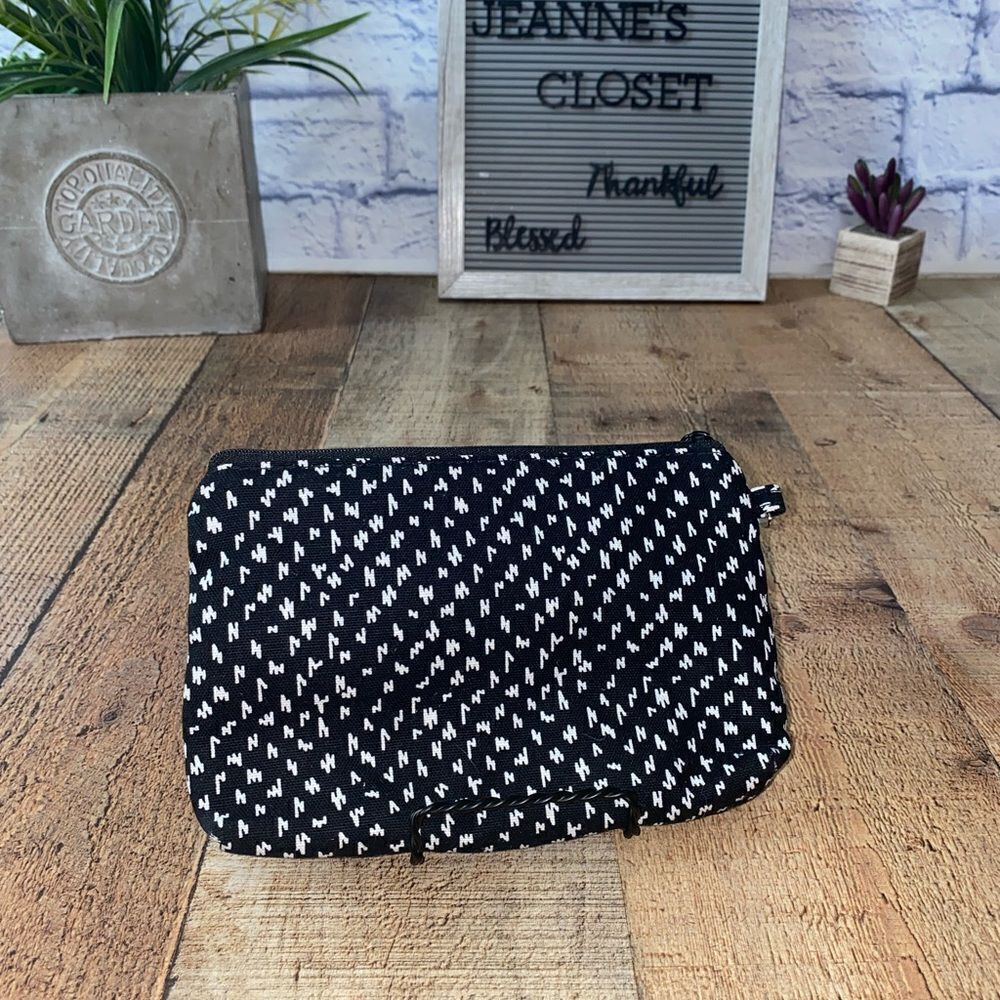 💜 Thirty One Mini Zipper Pouch Lil Scribble